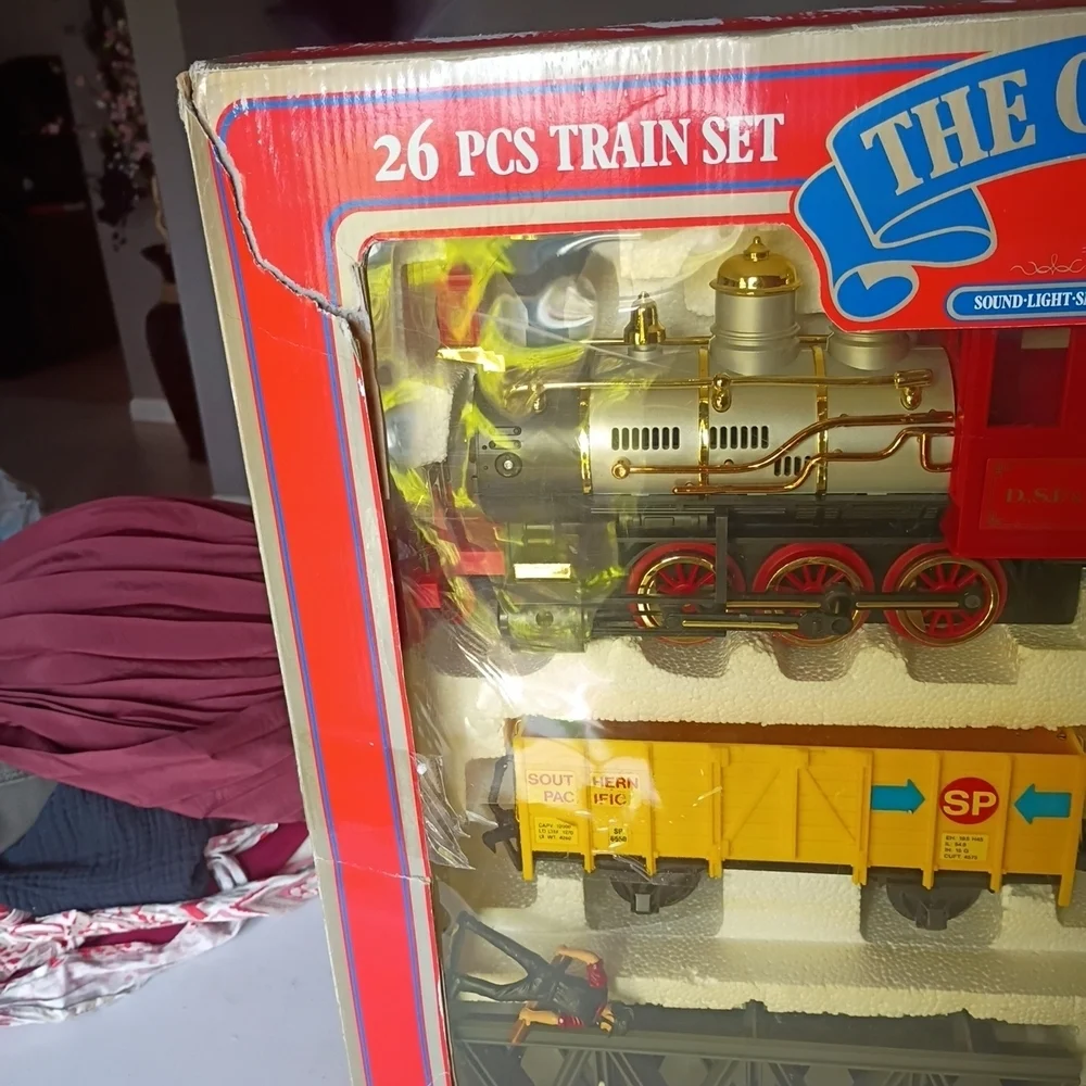The Classic Kids Train Set - Red, Yellow, Green